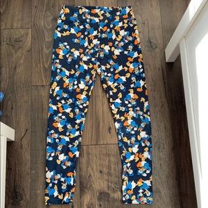 Lularoe Donald Duck leggings 😍
